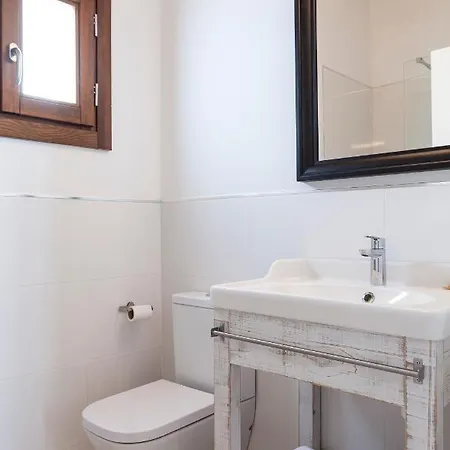 Ad Hoc Vitae Retreats & Health Only Adults Hotel